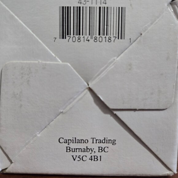 Scarlet Trio Cardinal Bird Canadian Designed Felines Capilano Trading Burnaby BC - Picture 8 of 8